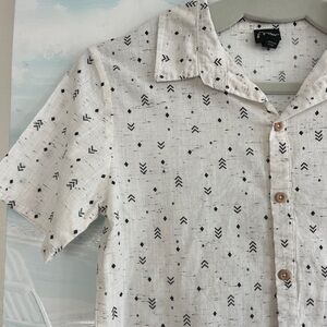 Boys button-down hirt, short sleeves, black+white/cream, linen, like new